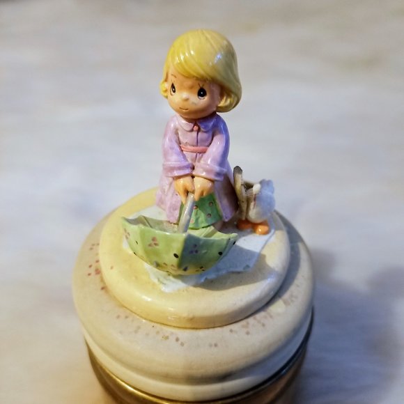 Vtg Hosley Brass Watering Can Girl Figurine Lid - Picture 4 of 6